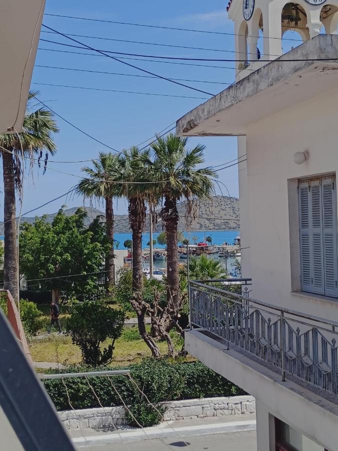 Kelly'S Urban Apartment إيلوندا المظهر الخارجي الصورة